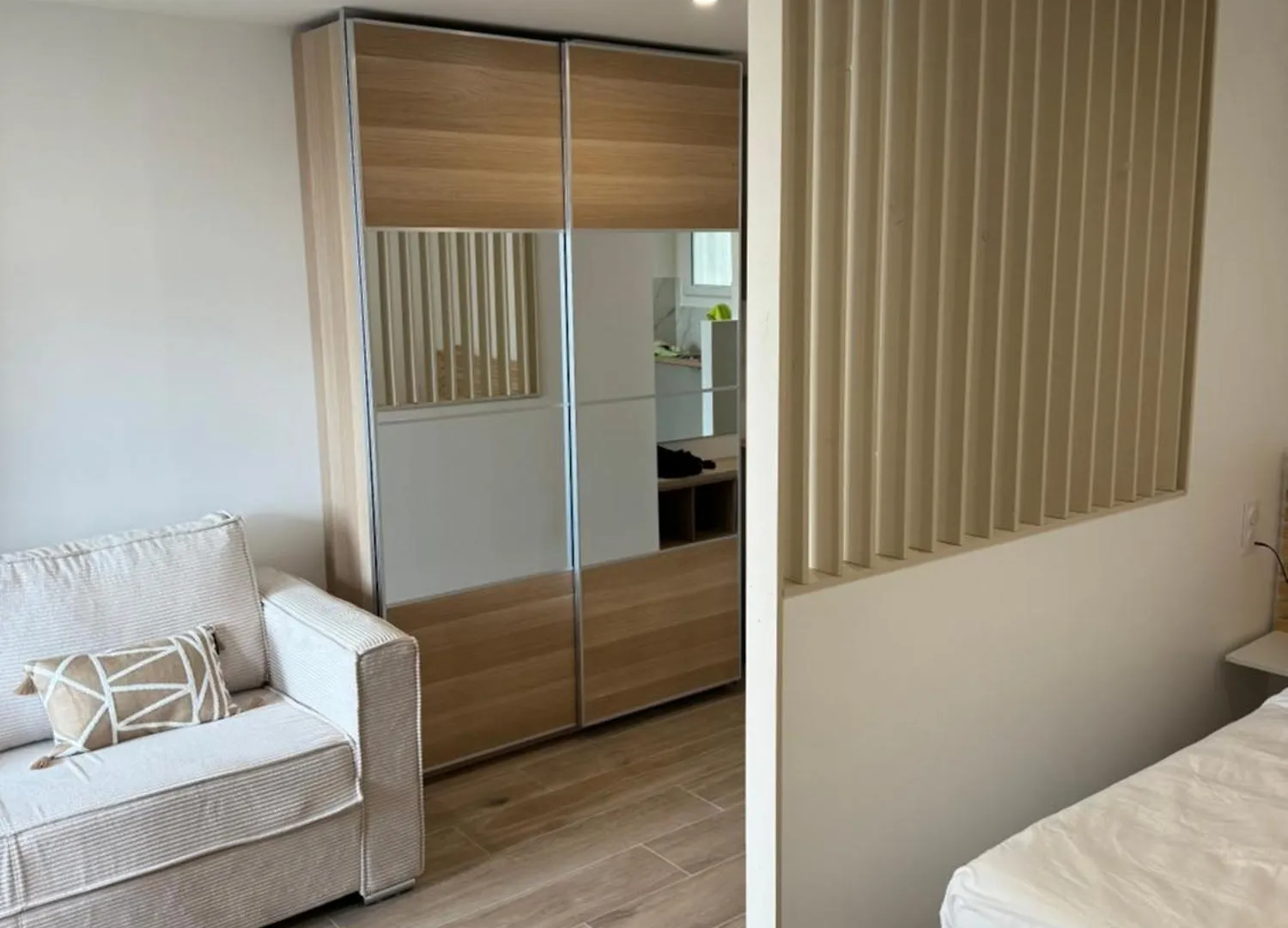 Superbe Appartement Tout Equipe Saint-Laurent-du-Var Apartment